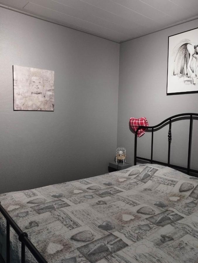 La Chambre D Angeline Foy-Notre-Dame Экстерьер фото